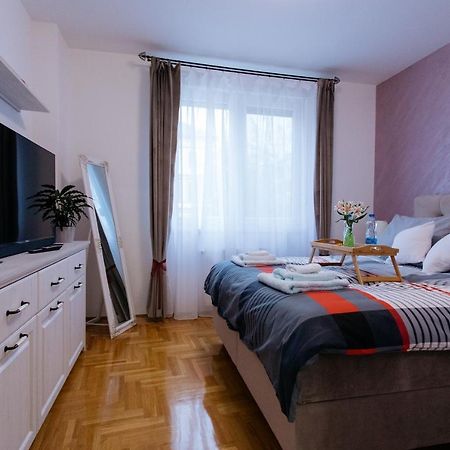 Apartman Kristina 4* Subotica Dış mekan fotoğraf
