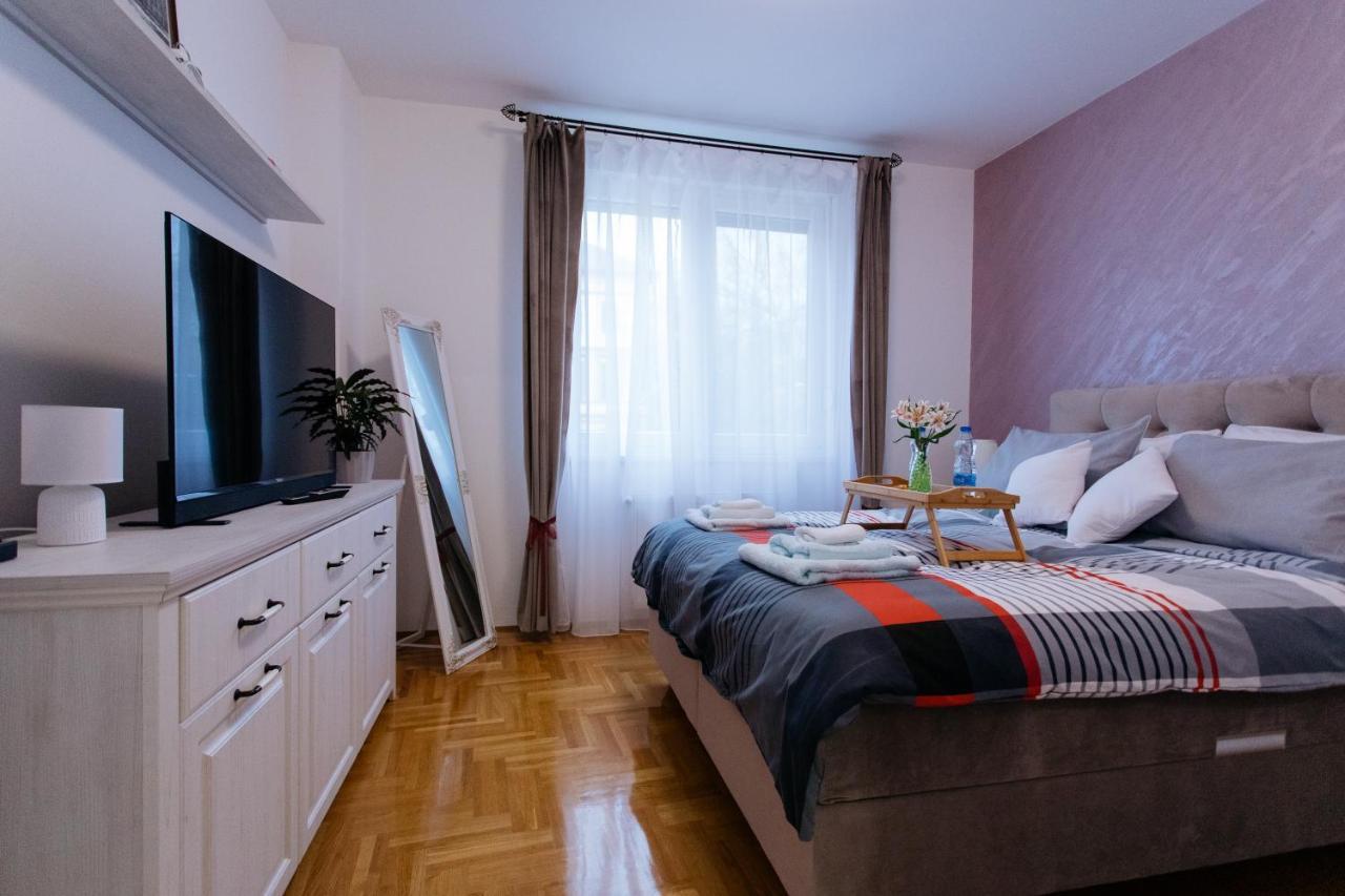 Apartman Kristina 4* Subotica Dış mekan fotoğraf